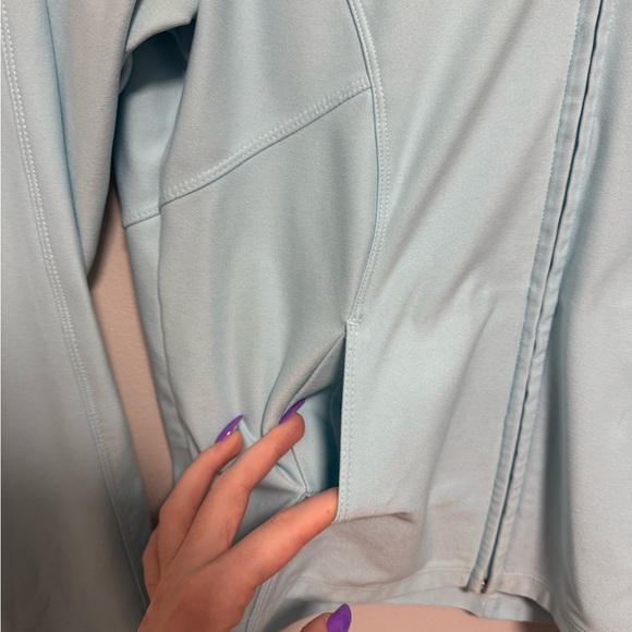 Nike Light Blue Zip-Up Jacket With Button Clasp Sleeves - Picture 5 of 10